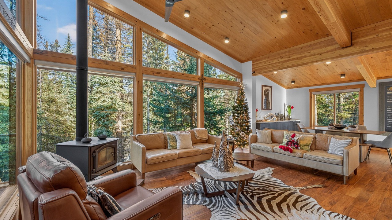 Photo of Bedroom in Tamarack Resort