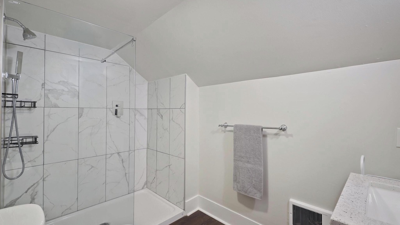 Photo of Bathroom in Sunnyside