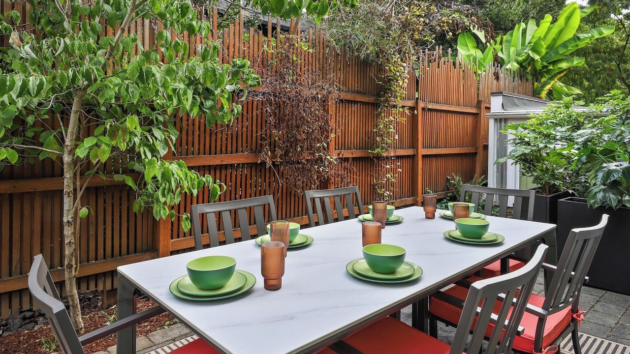 Photo of Outdoor in Sunnyside