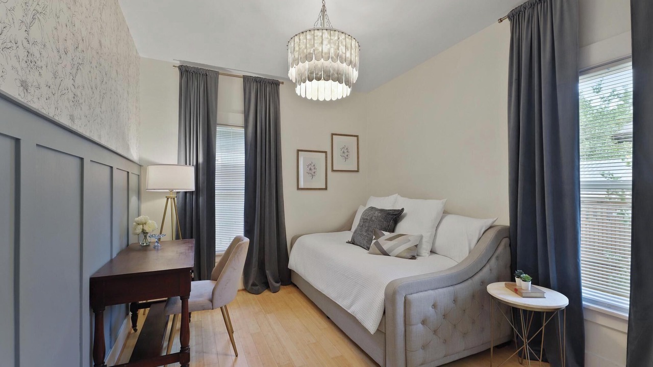 Photo of Bedroom in Sunnyside
