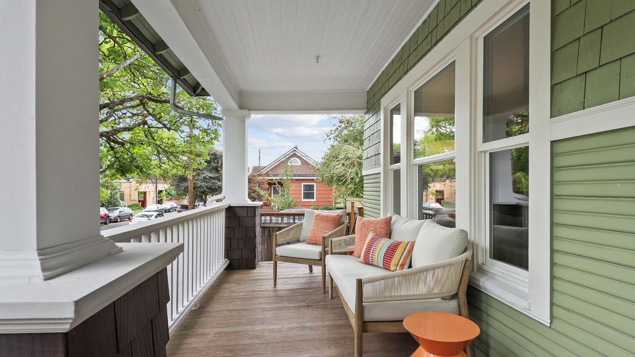 Photo of Patio Balcony in Sunnyside