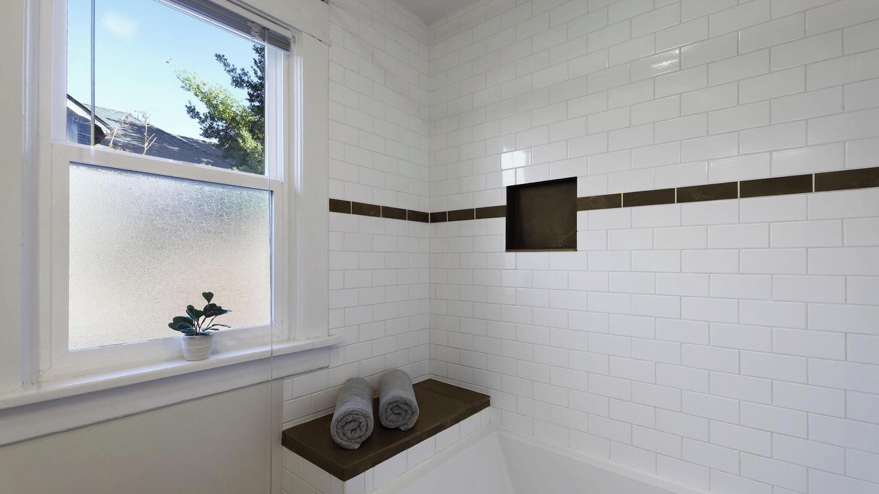 Photo of Bathroom in Sunnyside