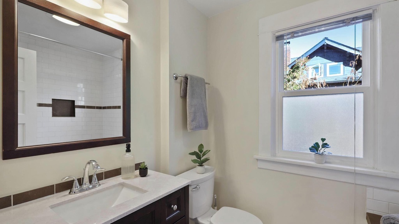 Photo of Bathroom in Sunnyside