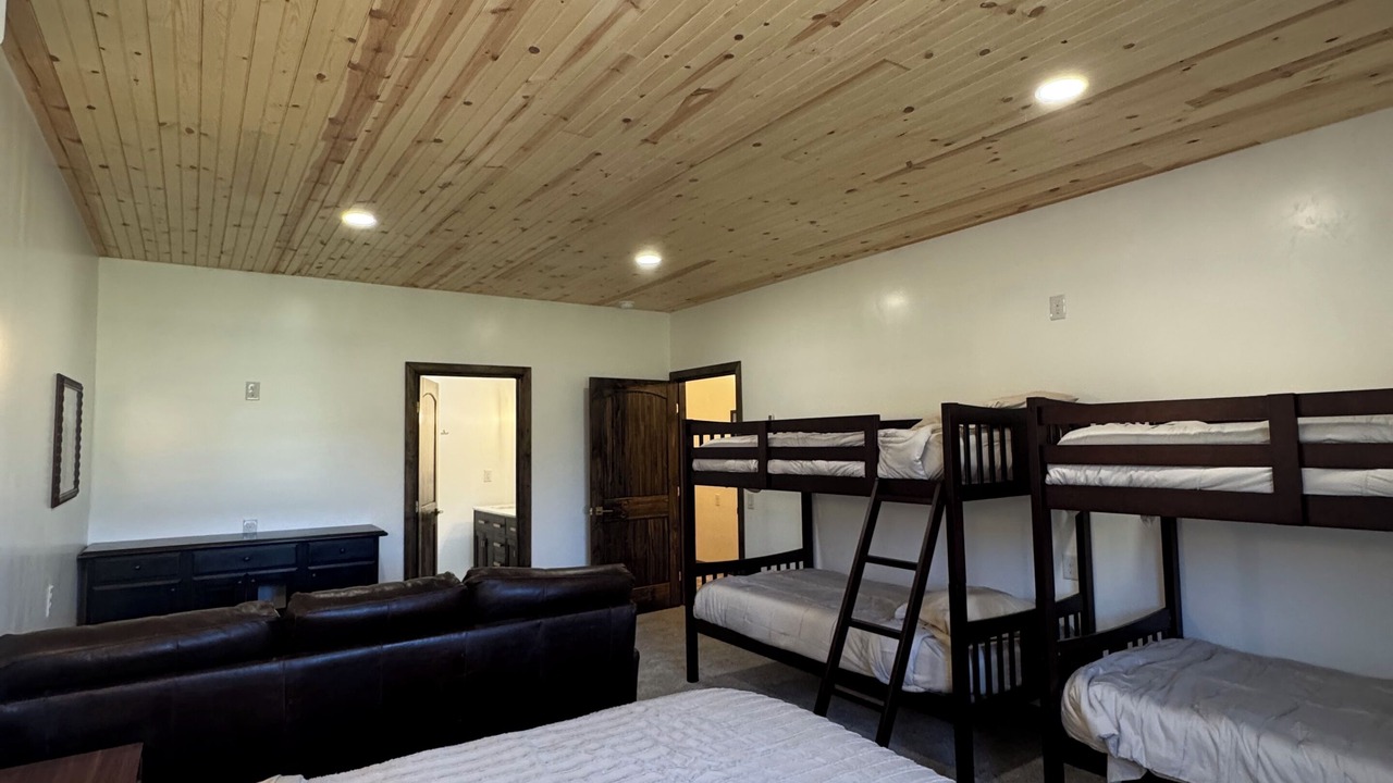 Photo of Bedroom in Lava Hot Springs