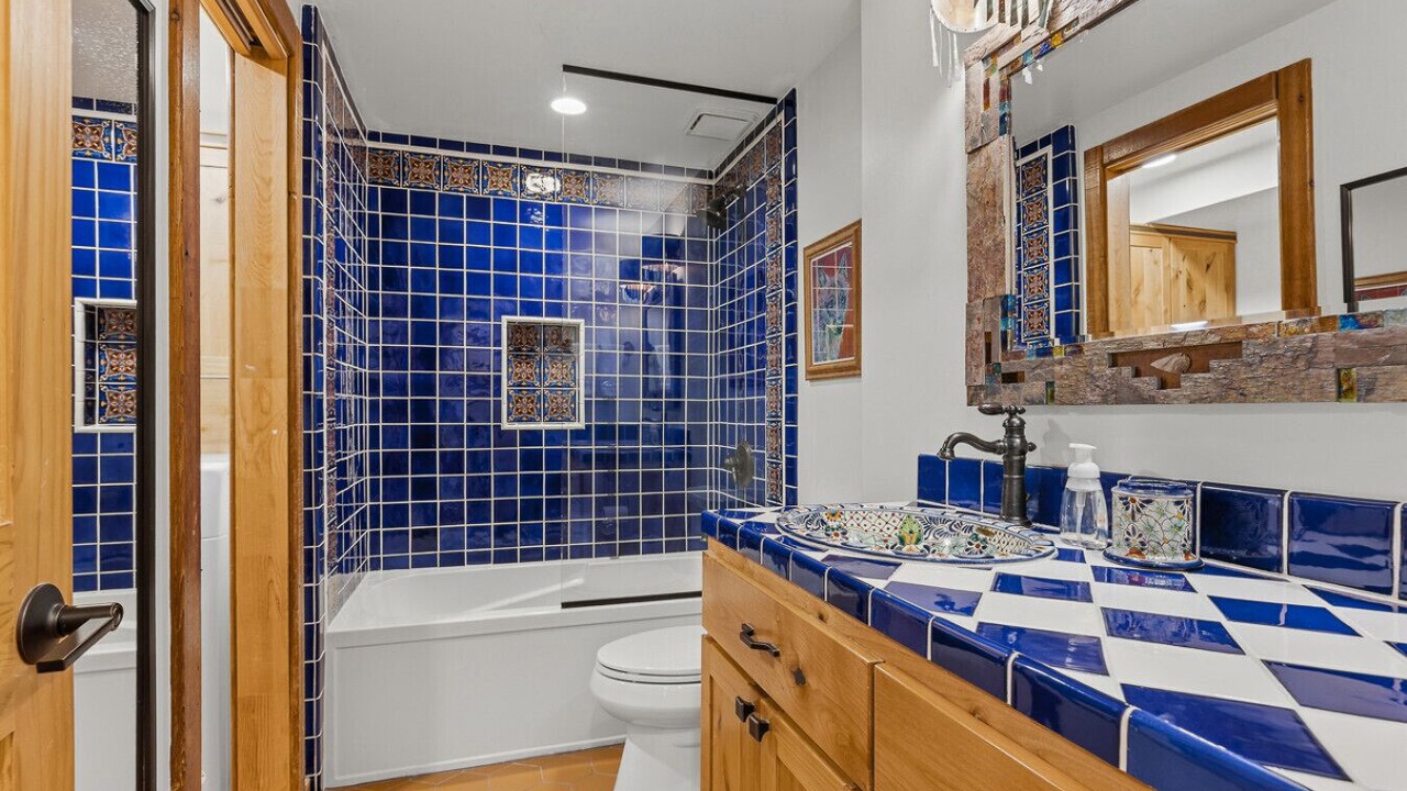 Photo of Bathroom in Kayenta