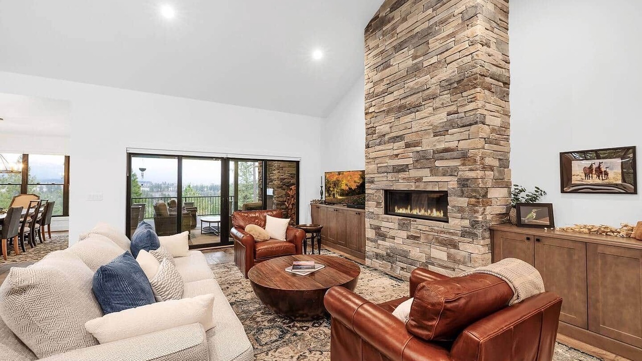 Photo of Livingroom in McCall
