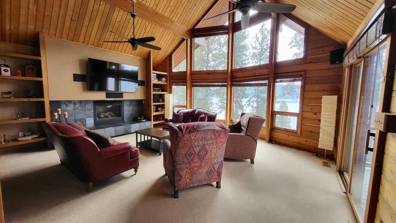 Photo of Livingroom in Harrison