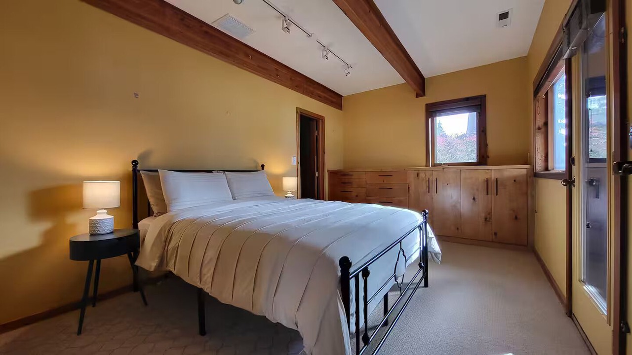 Photo of Bedroom in Harrison
