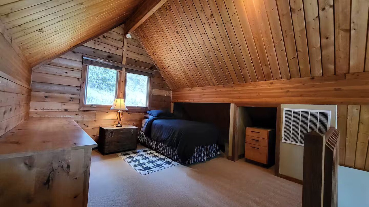 Photo of Bedroom in Harrison