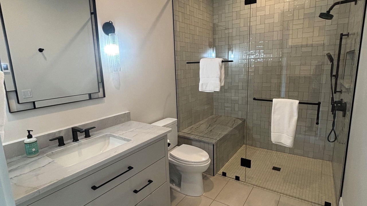 Photo of Bathroom in Pray