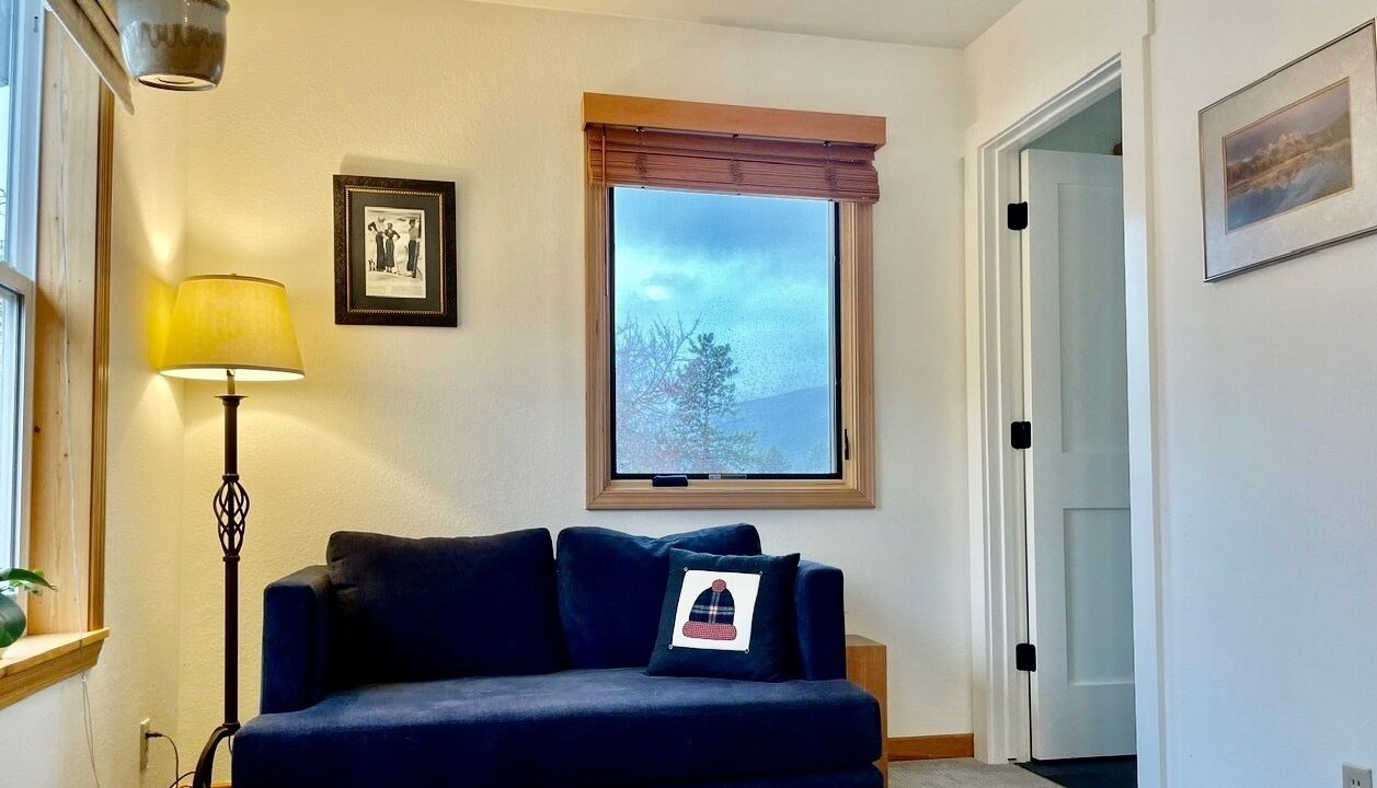 Photo of Livingroom in Hailey