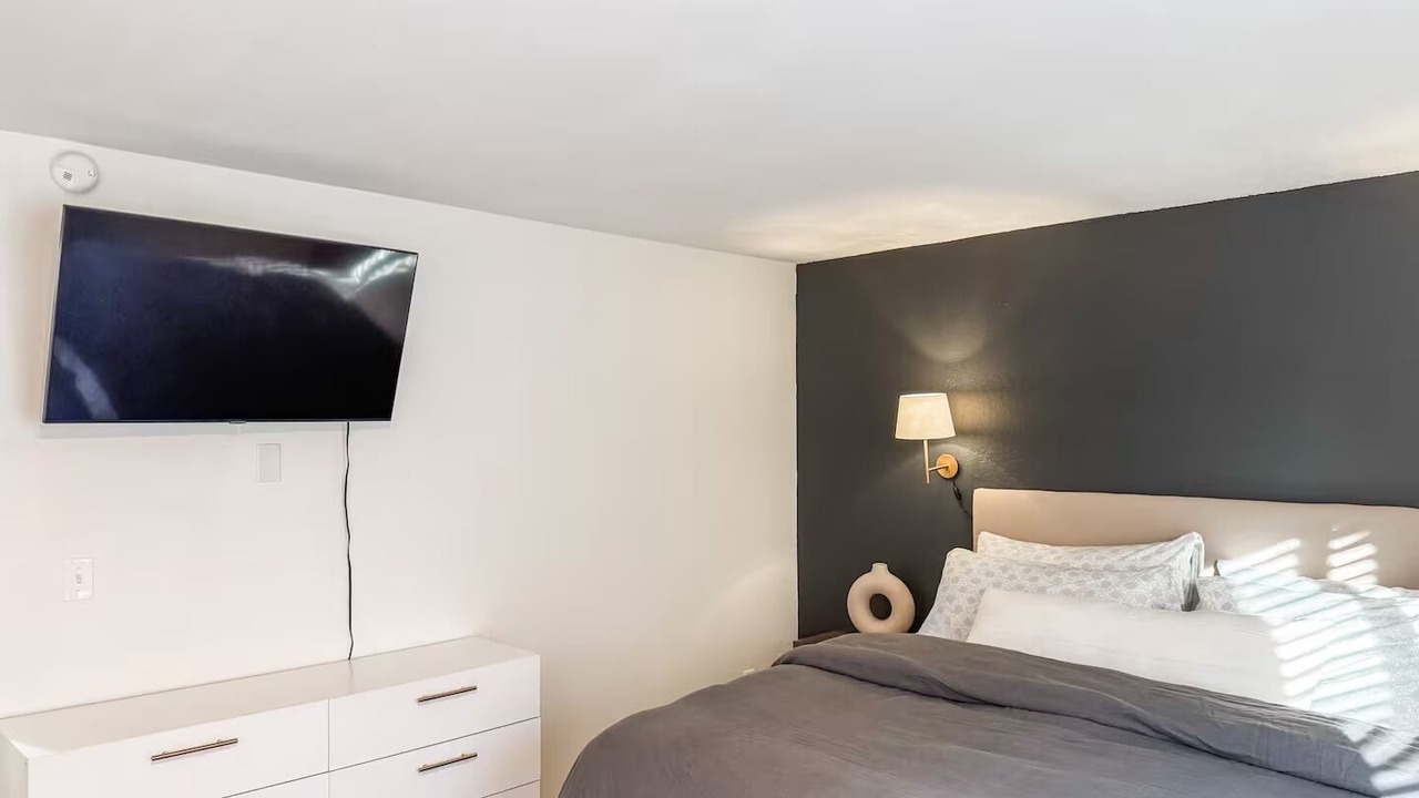 Photo of Bedroom in Moran Prairie