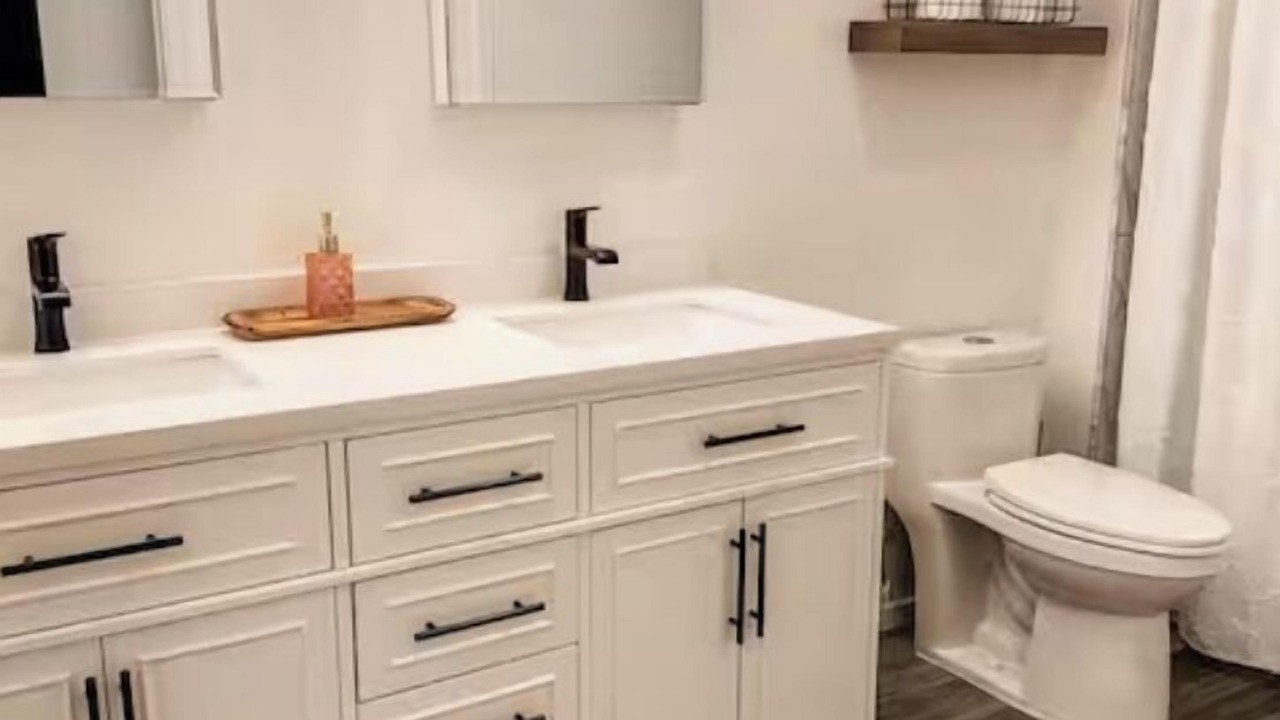 Photo of Bathroom in Moran Prairie
