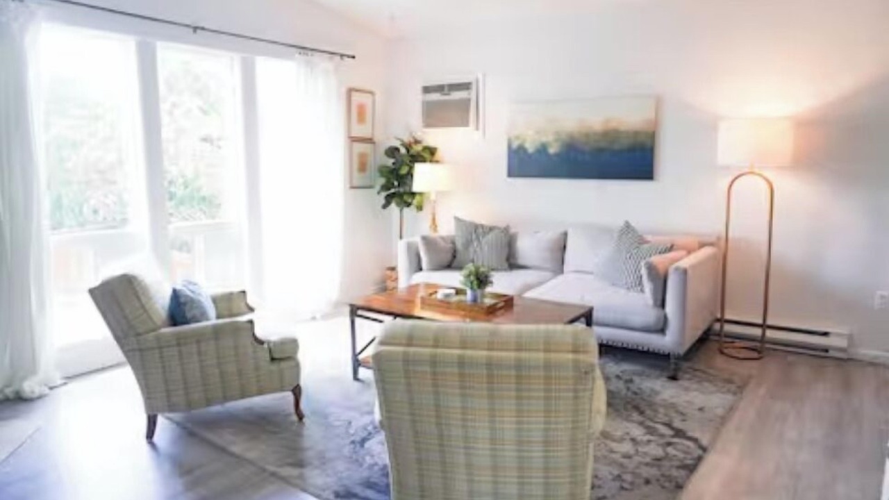 Photo of Livingroom in Moran Prairie