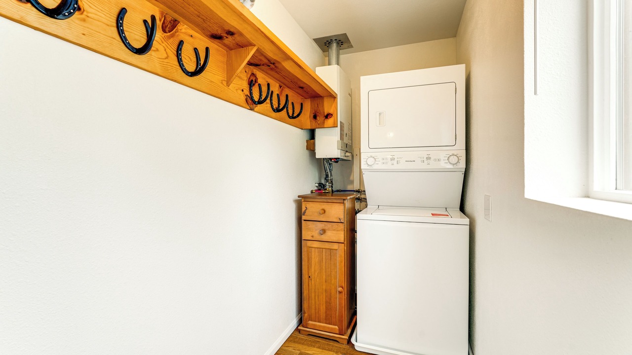 Photo of Bedroom in West Stayton