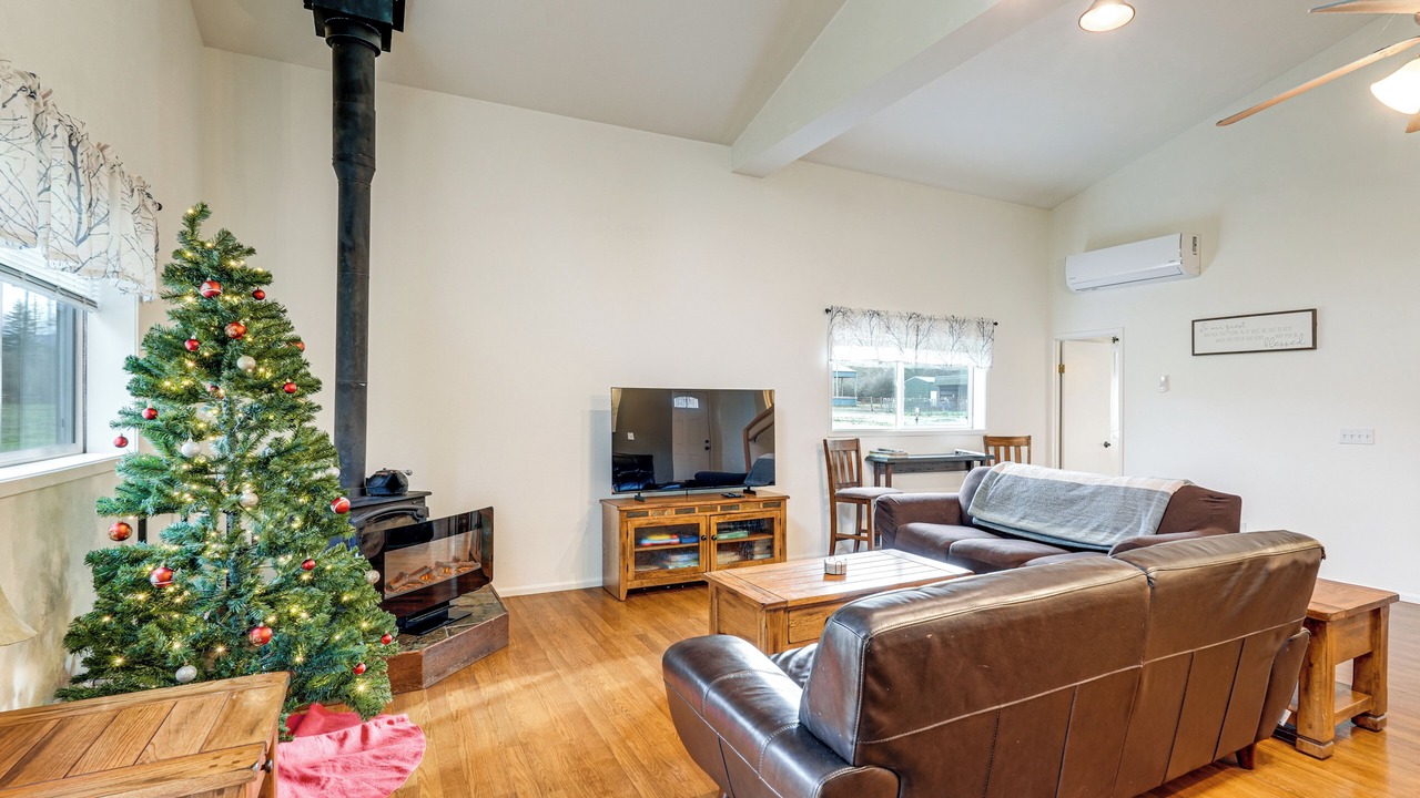 Photo of Livingroom in West Stayton