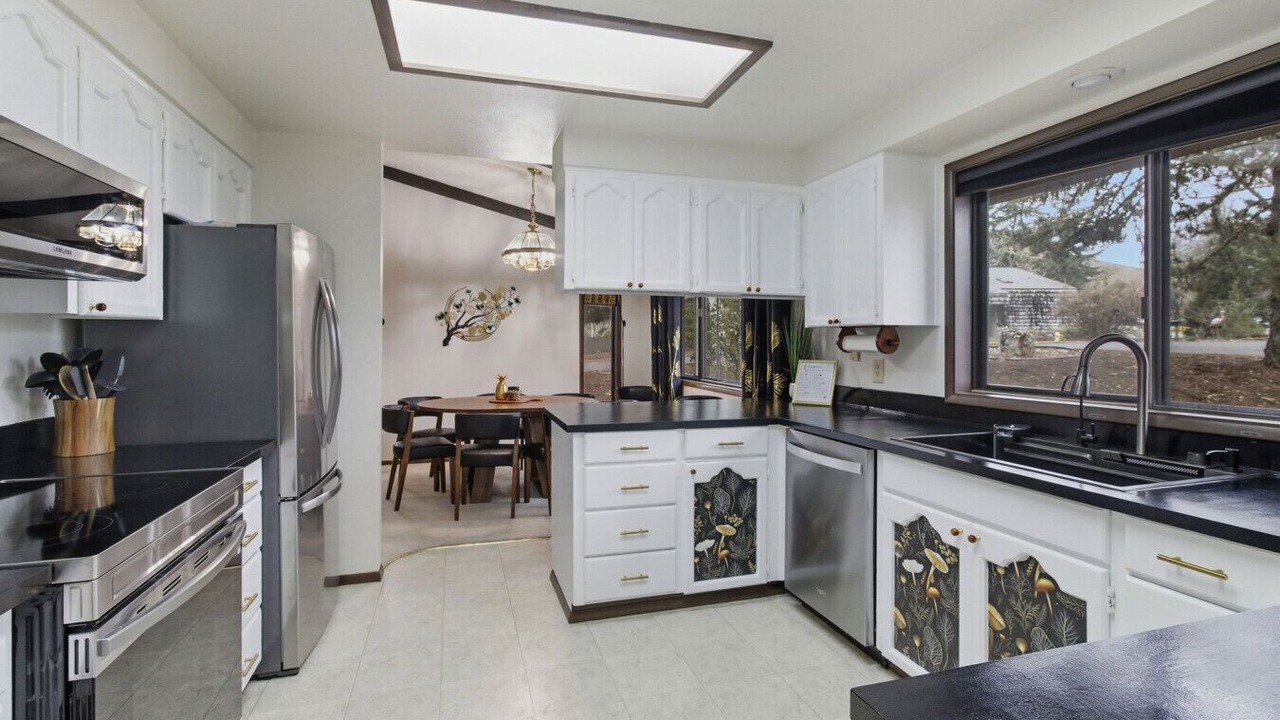 Photo of Kitchen in Roseburg