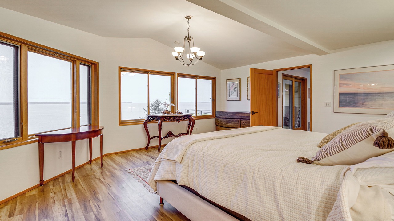 Photo of Bedroom in Freeland