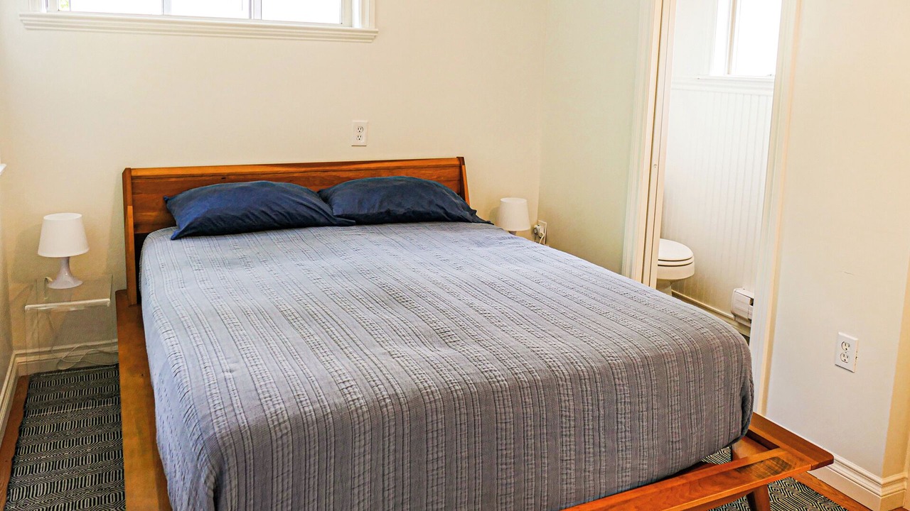 Photo of Bedroom in Lummi Island