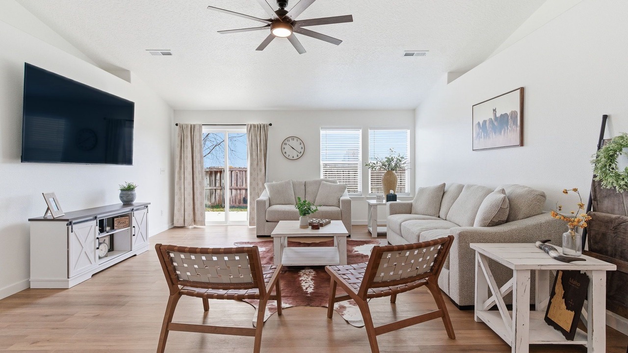 Photo of Livingroom in Caldwell