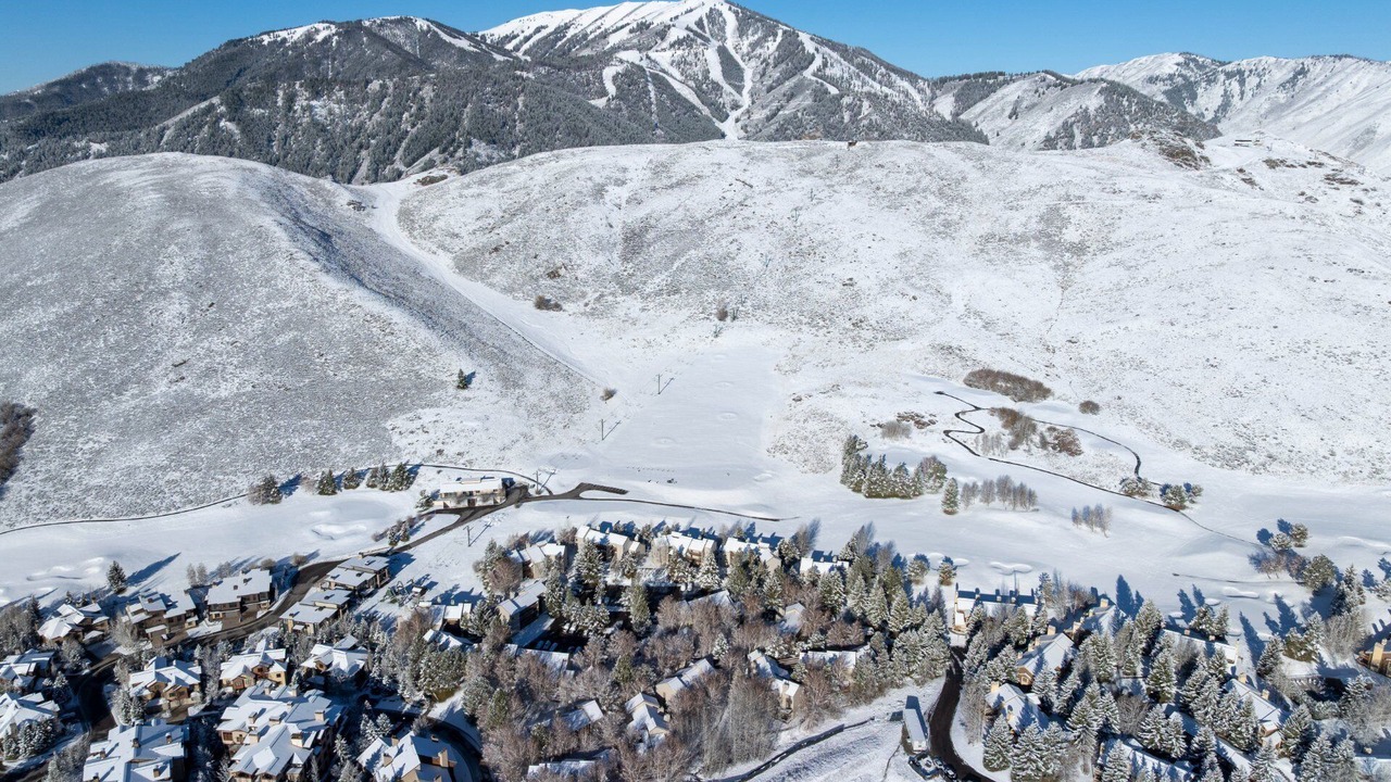 Photo of Others in Elkhorn Village