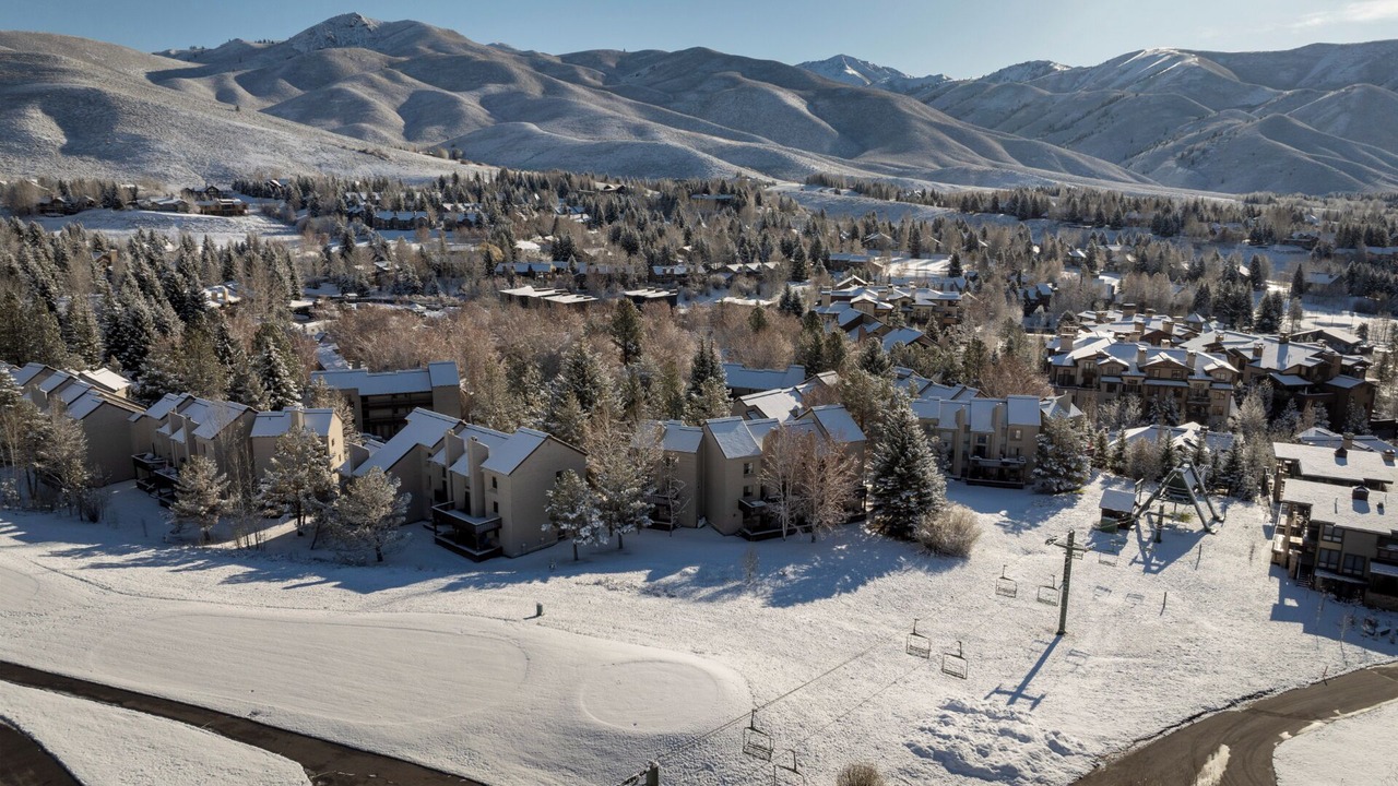 Photo of Others in Elkhorn Village