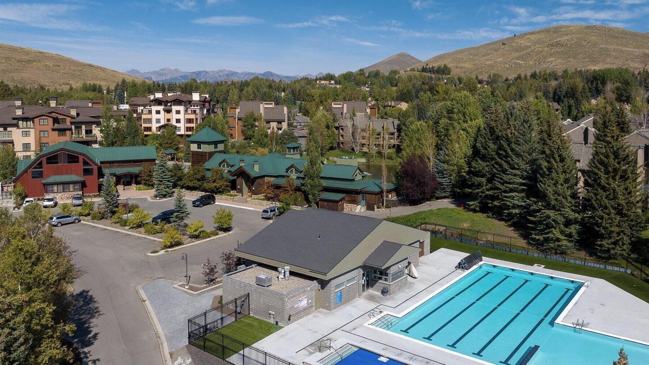 Photo of Outdoor in Elkhorn Village