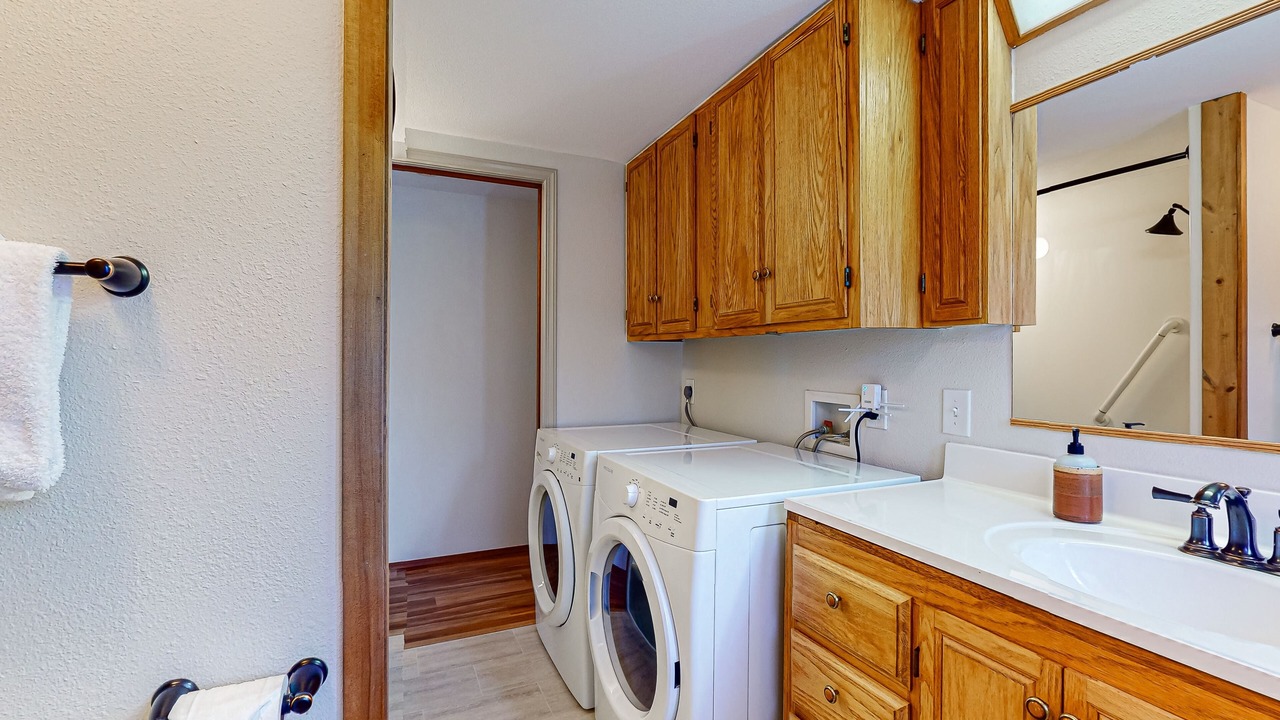Photo of Bathroom in Coupeville
