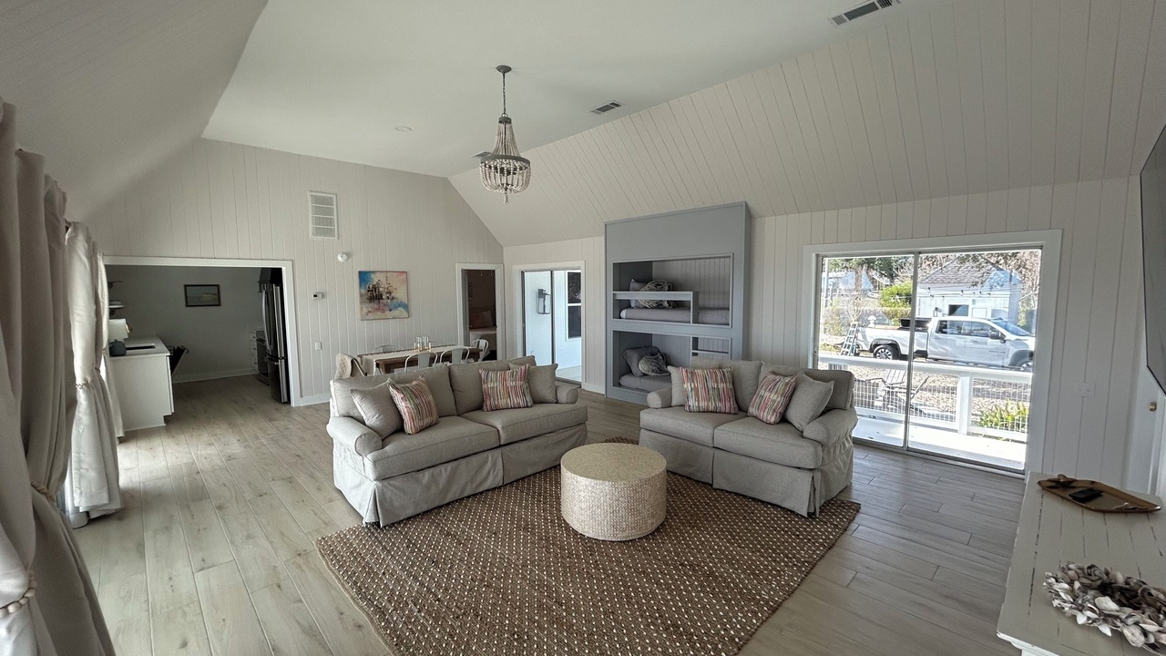 Photo of Livingroom in Waveland
