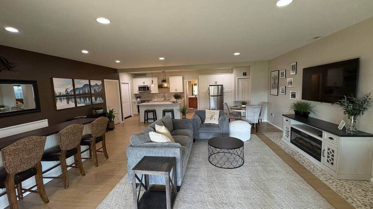 Photo of Bedroom in Colbert
