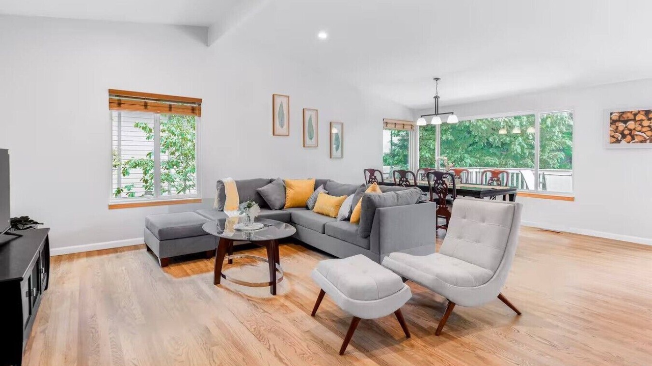 Photo of Livingroom in Tukwila