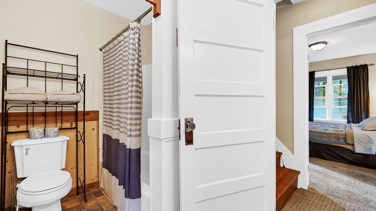 Photo of Bathroom in Rhododendron