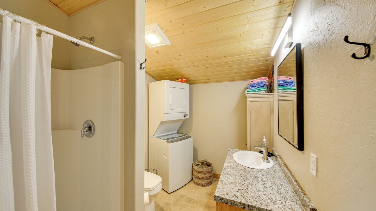 Photo of Bathroom in Troy