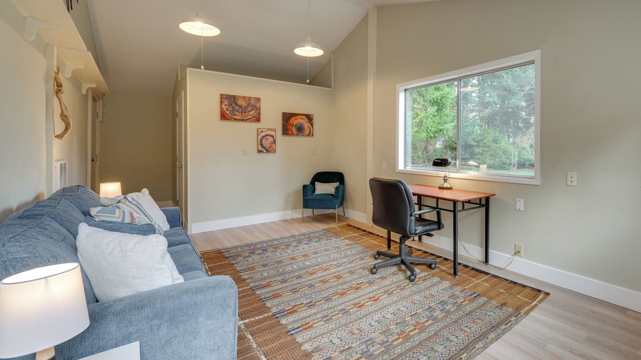 Photo of Livingroom in Greenbank