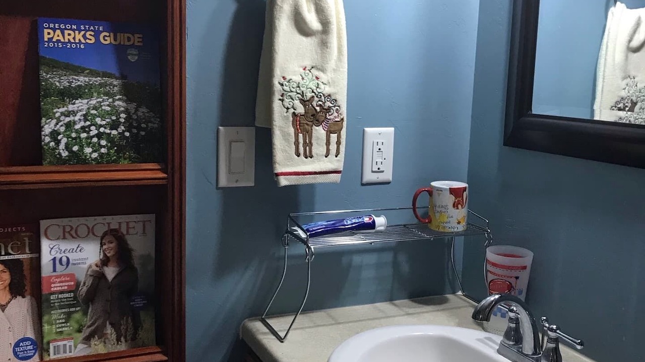 Photo of Bathroom in Shady Cove