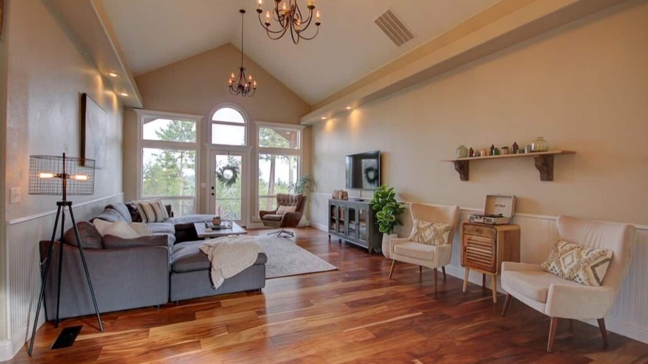 Photo of Livingroom in Jacksonville