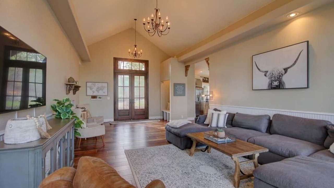 Photo of Livingroom in Jacksonville