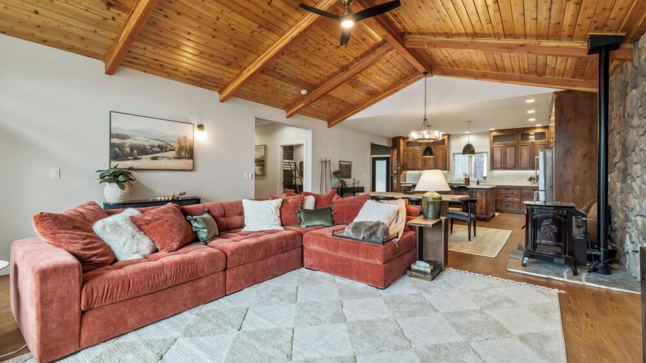 Photo of Livingroom in Chiloquin