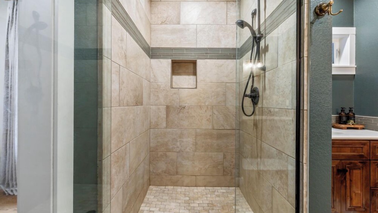 Photo of Bathroom in Chiloquin