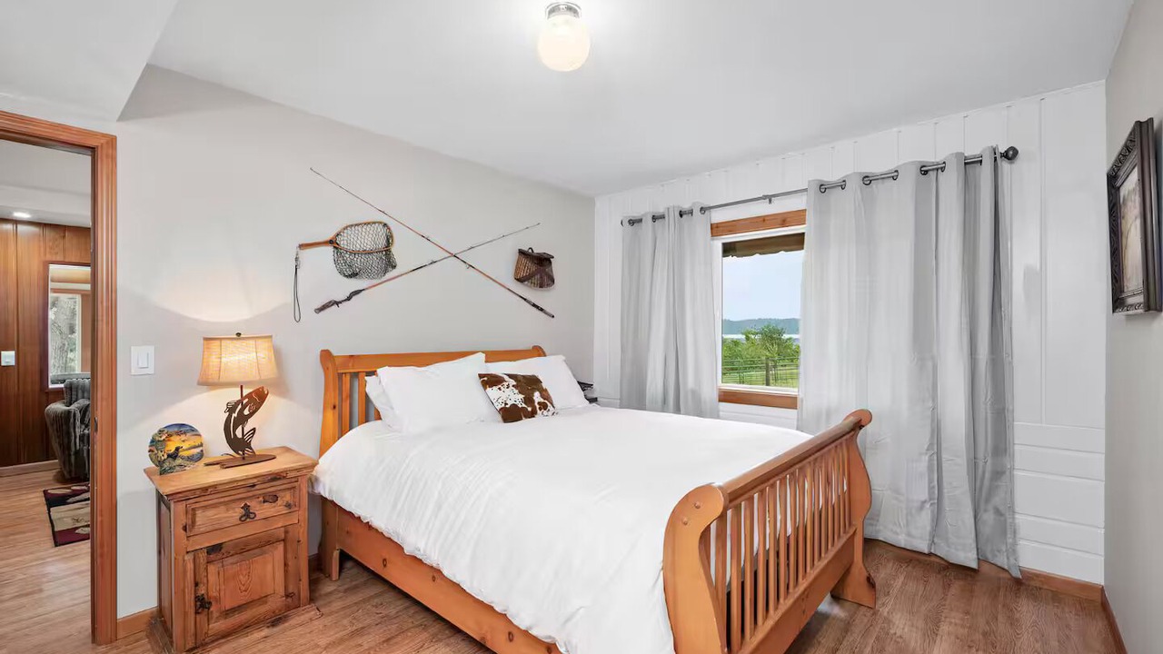 Photo of Bedroom in Harrison