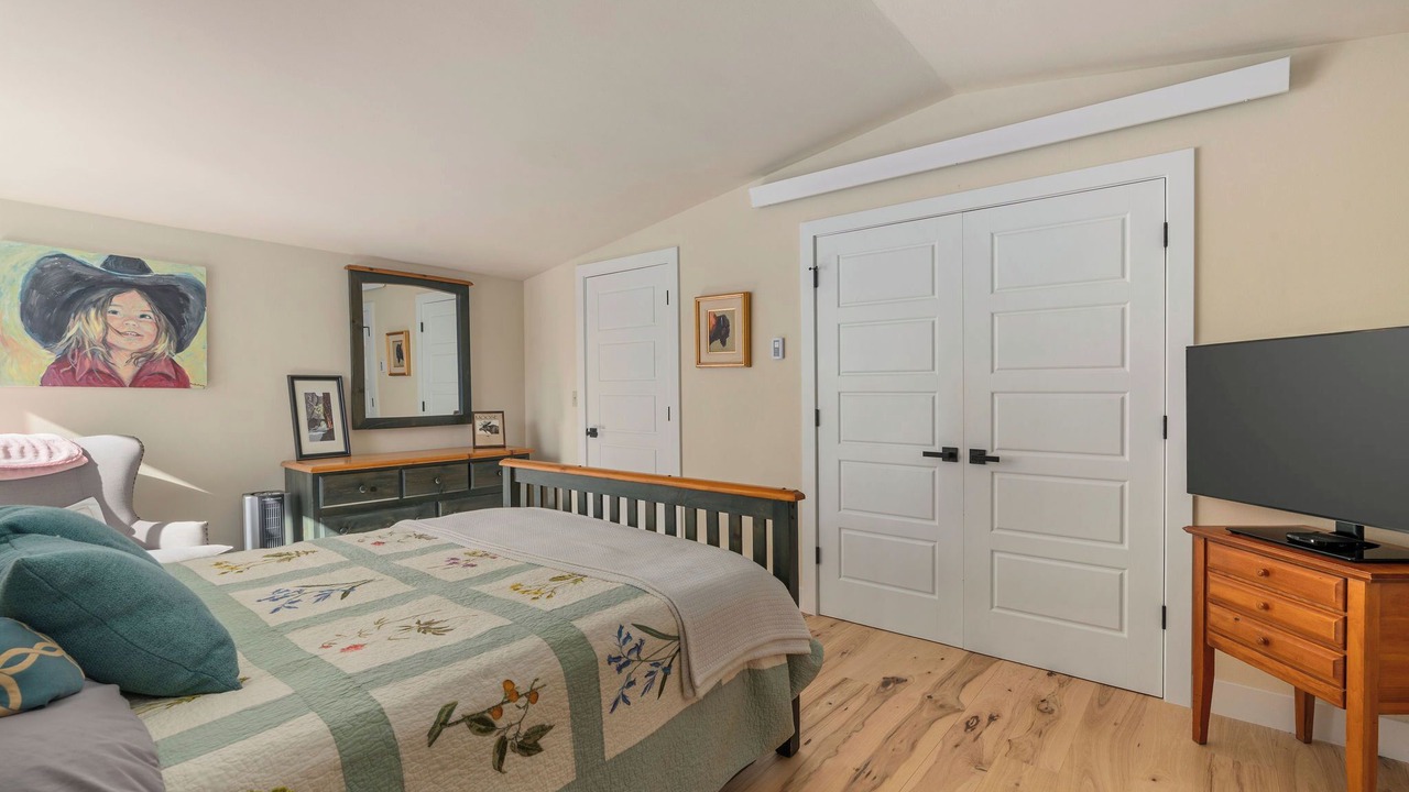 Photo of Bedroom in Jackson