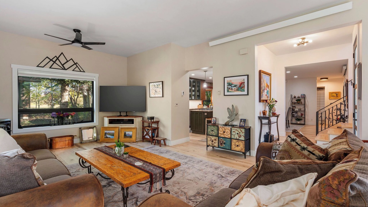 Photo of Livingroom in Jackson