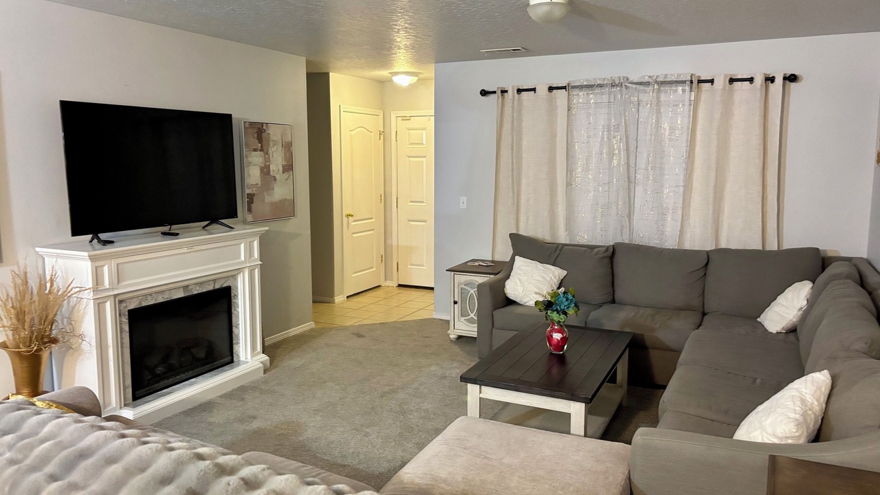 Photo of Livingroom in Caldwell