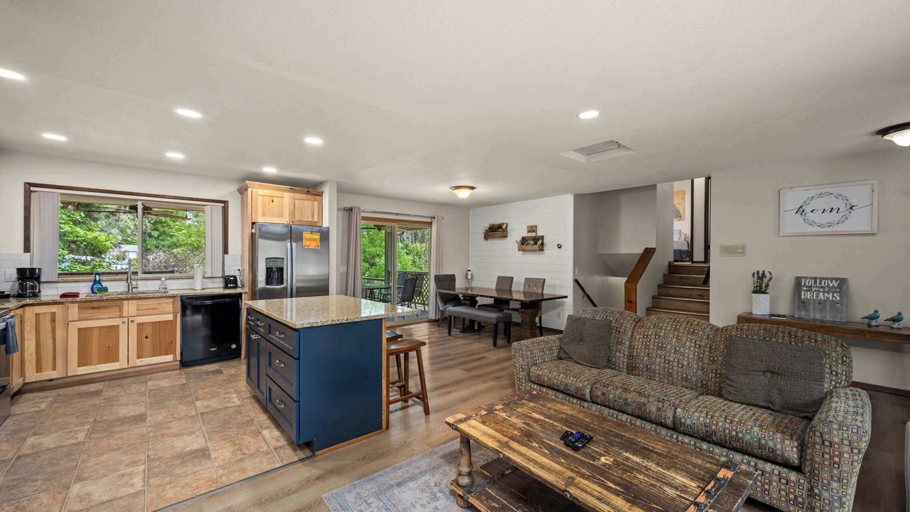 Photo of Livingroom in Post Falls