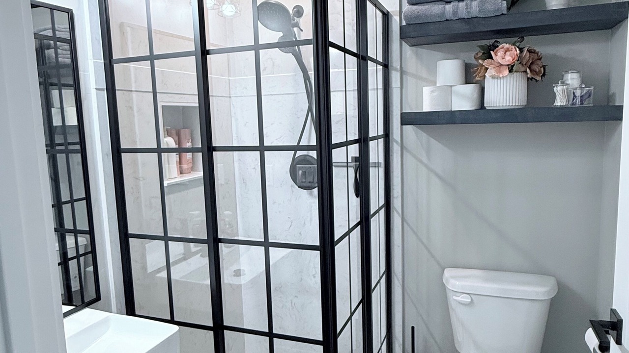 Photo of Bathroom in Sweetwater
