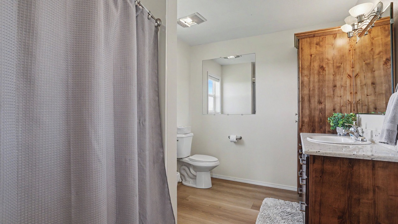 Photo of Bathroom in Gooding County