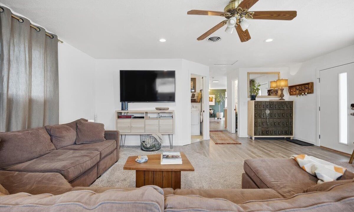 Photo of Livingroom in Finley
