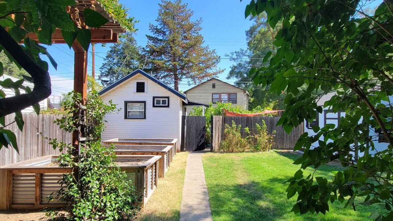 Photo of Outdoor in Medford