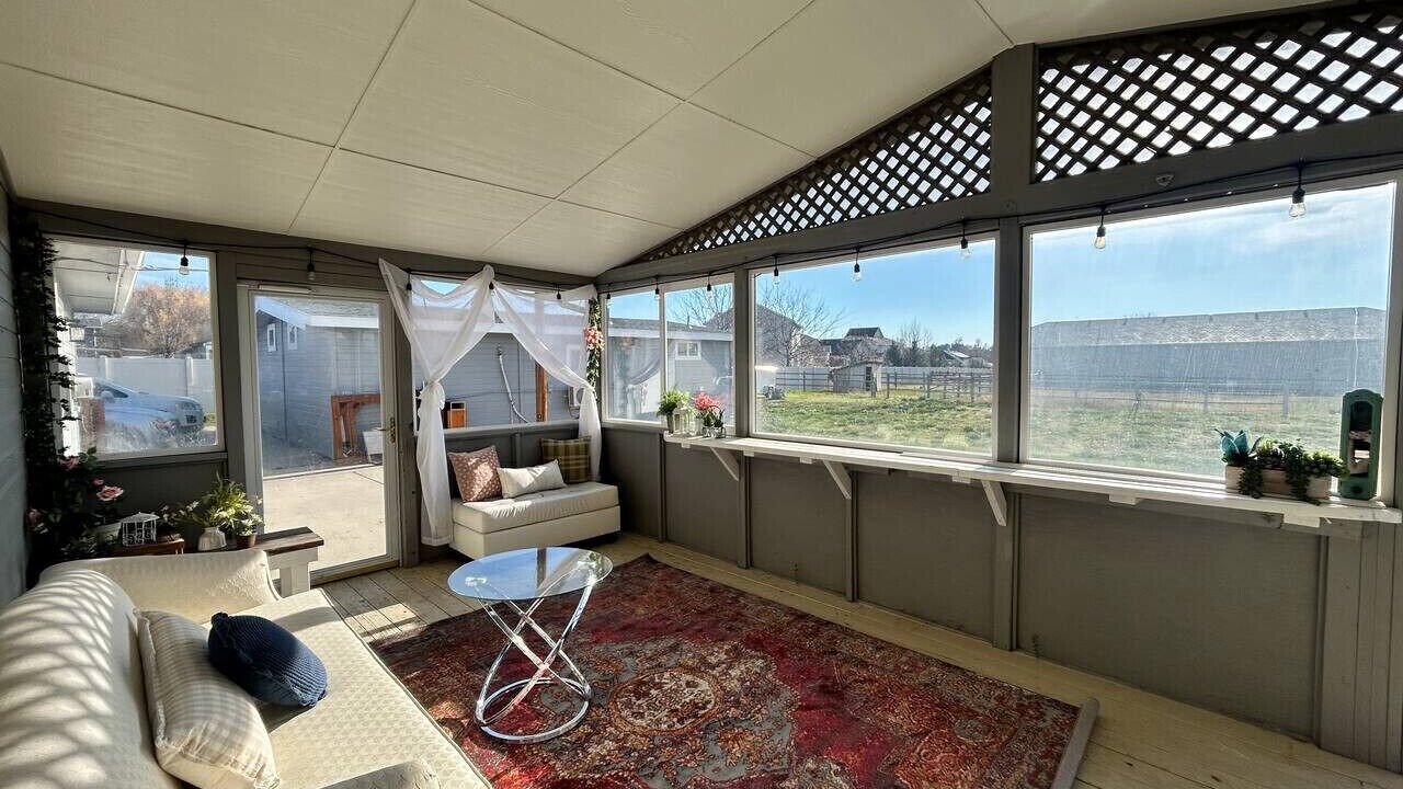 Photo of Livingroom in Southwest Ada County Alliance