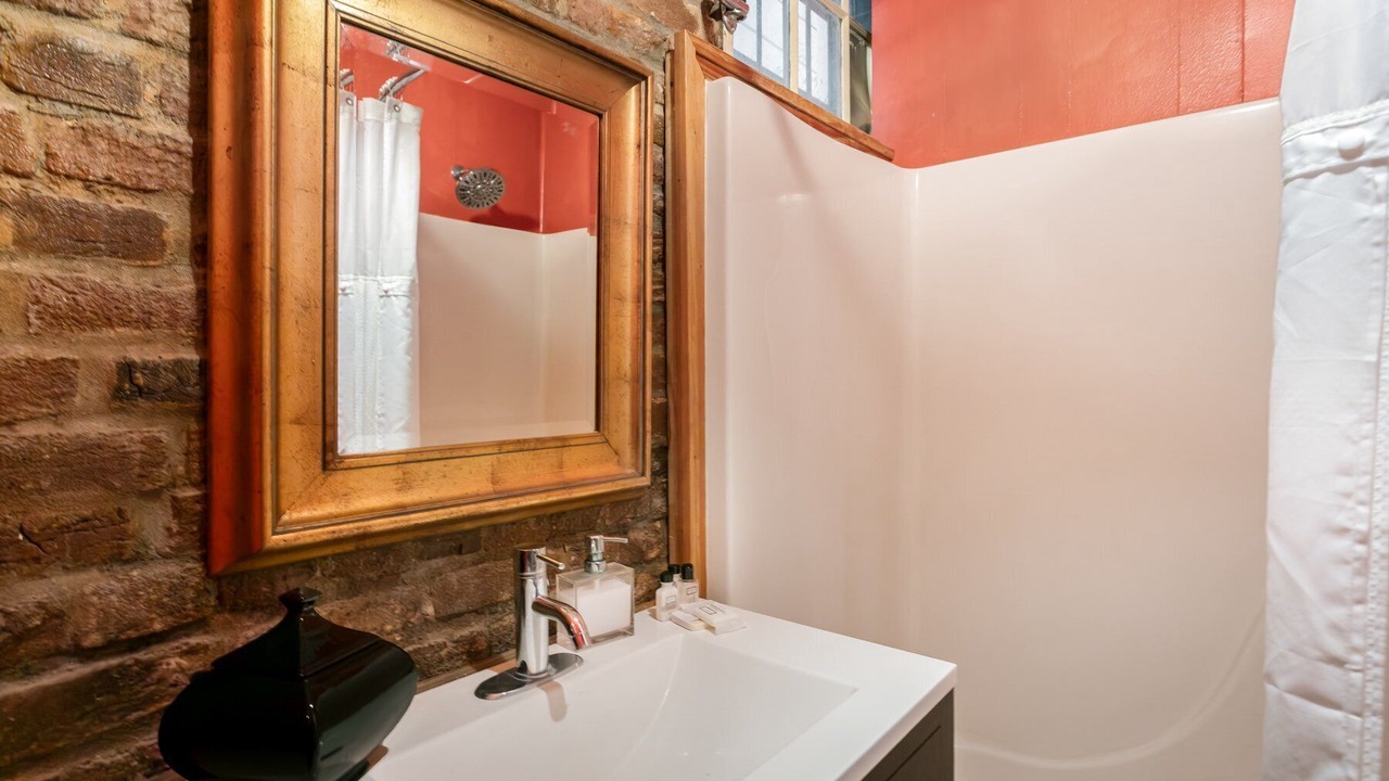 Photo of Bathroom in Natchez